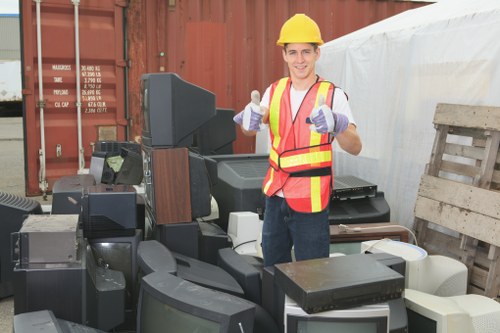 Business waste removal services in Hainault
