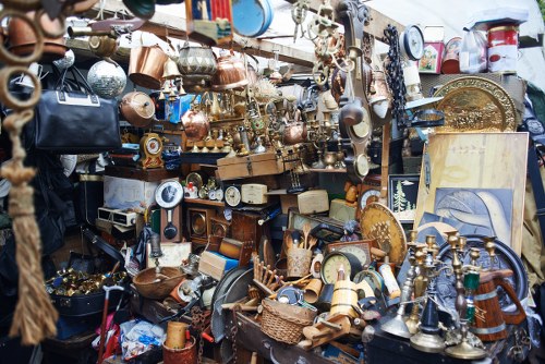 Decluttering a Hainault home with expert services